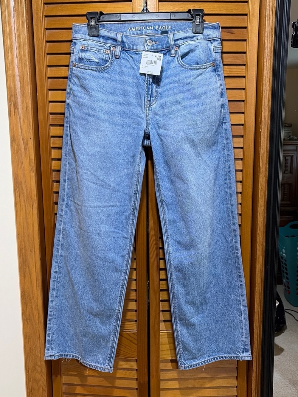 NWT American Eagle Outfitters Stovepipe Jeans Size 2 Short
